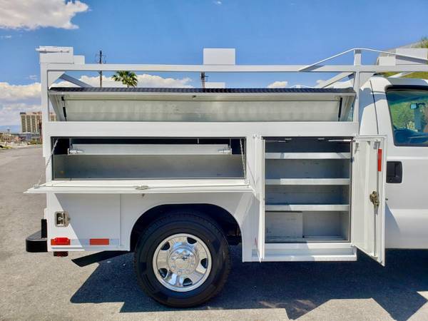 2008 FORD F250 UTILITY TRUCK- 5.4L V8 "33K MILES" A DYNAMITE SELECTION for sale in Las Vegas, CA – photo 3