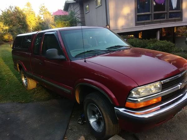 1998 CHEVY S10 Pickup for sale in Smith River, OR – photo 2