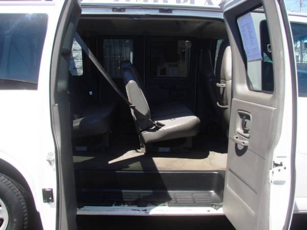 2004 CHEVY EXPRESS 1500 AWD 8 PASSENGER VAN - - by for sale in Richmond Hill, NY – photo 10