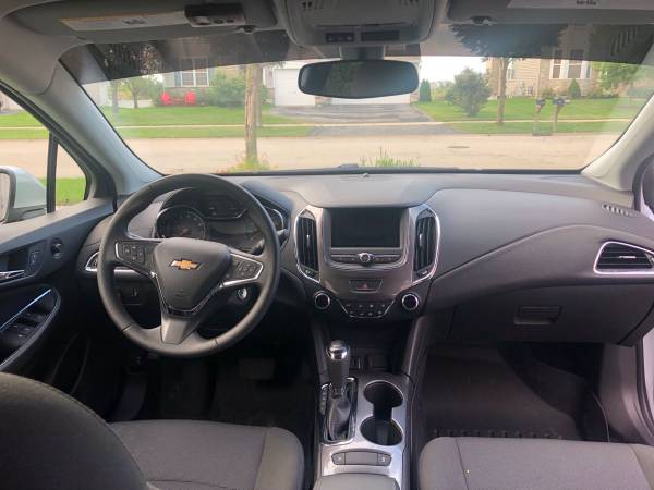 2019 CHEVY CRUZE HATCHBACK for sale in Tyro, IL – photo 4