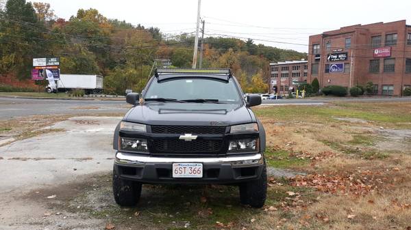 Lifted 2005 Chevy Colorado for sale in Westfield, MA