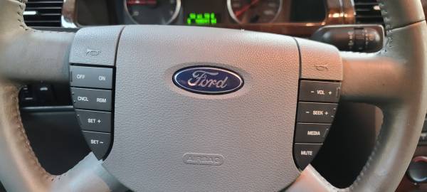 2005 Ford Five Hundred - cars & trucks - by dealer - vehicle... for sale in Lansing, MI – photo 24