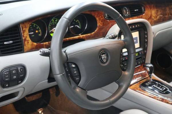 2007 Jaguar XJ-Series XJ8L - - by dealer - vehicle for sale in CHANTILLY, District Of Columbia – photo 9