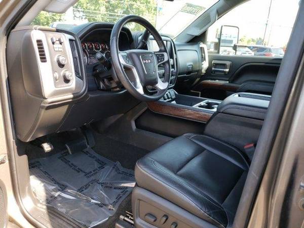2015 GMC Sierra 2500HD available WiFi 4WD Crew Cab 167.7 SLT for sale in Medford, OR – photo 19