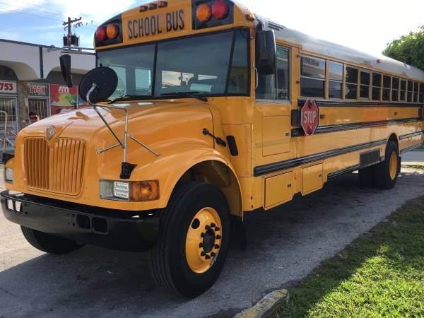 SCHOOL BUS FOR SALE 2003 INTERNATIONAL 65 PASSENGERS W A/C - cars & for sale in Miami, FL – photo 2