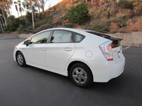 2012 Toyota Prius II Very Clean - cars & trucks - by owner - vehicle... for sale in San Diego, CA – photo 2