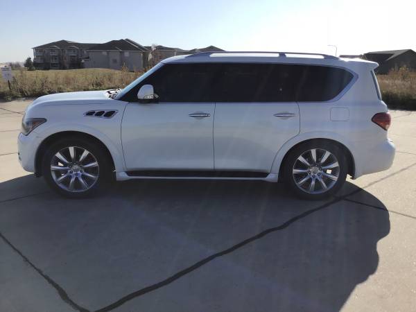 2011 Infiniti QX56 4X4 - Financing Available - cars & trucks - by... for sale in Bennington, NE – photo 4