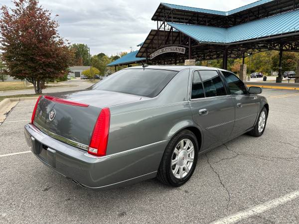 2008 Cadillac DTS ( LOW MILES ) - - by dealer for sale in Shawnee, MO – photo 4