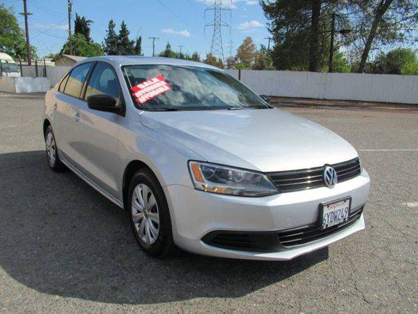 2013 Volkswagen Jetta Base 4dr Sedan 6A - FREE CARFAX ON EVERY VEHICLE for sale in Sacramento , CA – photo 4