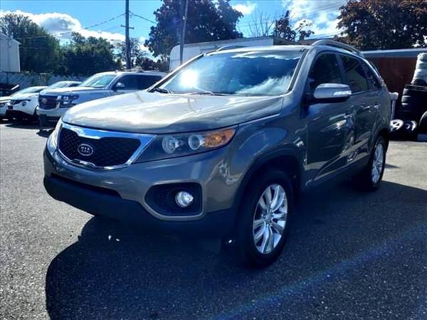 2011 Kia Sorento EX V6 4WD - - by dealer - vehicle for sale in Other, NY – photo 3