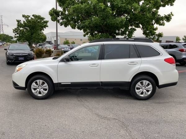 2011 Subaru Outback 2 5i (M6) - - by dealer - vehicle for sale in Georgetown, TX – photo 2
