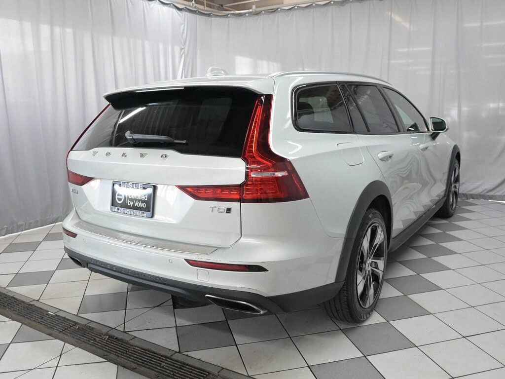2020 Volvo V60 Cross Country T5 AWD for sale in Lisle, IL – photo 11