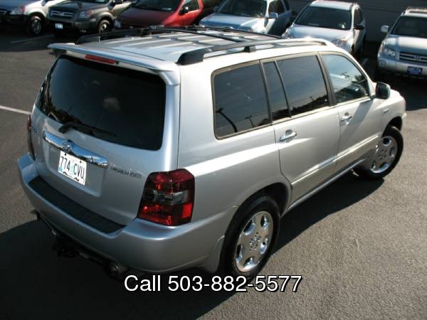 2006 Toyota Highlander Sport 1 Owner 4WD 3rd Row Seat Leather Low... for sale in Milwaukie, OR – photo 10