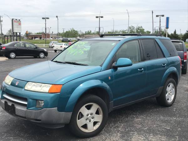 2005 Saturn Vue All Wheel Drive - - by dealer for sale in Oklahoma City, OK – photo 2