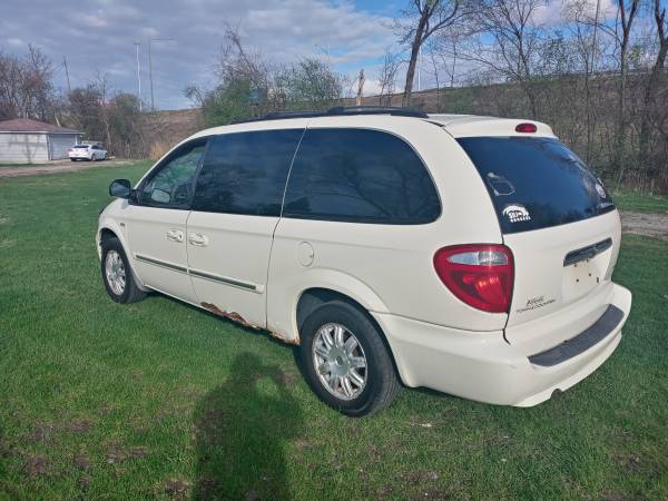 2007 CHRYSLER TOWN AND COUNTRY - - by dealer - vehicle for sale in Blue Island, IL – photo 9