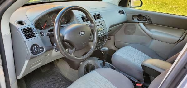 2005 Ford Focus Wagon for sale in Campbellsport, WI – photo 3