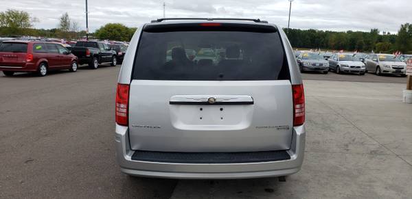 CLEAN!! 2009 Chrysler Town & Country 4dr Wgn Touring for sale in Chesaning, MI – photo 7