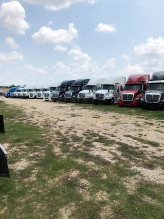 2012 International Prostar Eagle semi trucks sleeper cabs camiones for sale in Midland, TX – photo 15