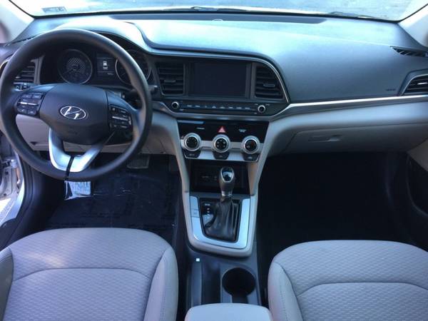2019 Hyundai Elantra SEL 2.0L Auto with Strut Front Suspension w/Coil for sale in Fredericksburg, VA – photo 20