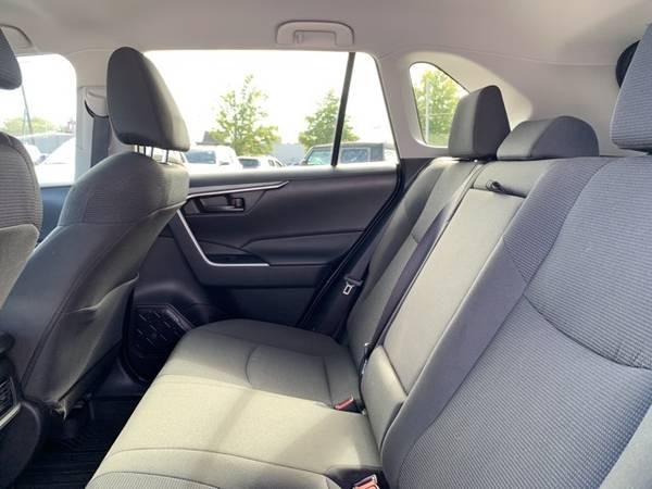 2020 Toyota RAV4 Hybrid AWD 4D Sport Utility/SUV LE - cars & for sale in Saint Albans, WV – photo 12