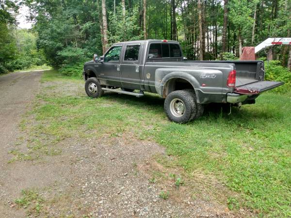2005 Ford F-350 lariat pickup four-door 8 ft bed 4x4 for sale in Orrington, ME – photo 2