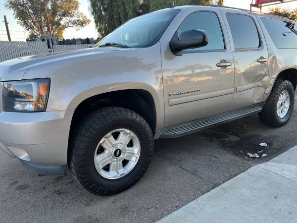 2008 chevy suburban lt 4wd for sale in Santee, CA – photo 2