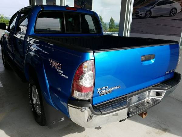 2009 Toyota Tacoma DBL CAB 4WD AT pickup for sale in State College, PA – photo 13