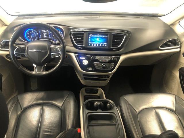 2020 Chrysler Pacifica Touring-L for sale in Saint Louis, MO – photo 24