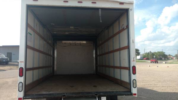 2012 GMC Savana 3500 16ft Box truck for sale in Lubbock, TX – photo 5