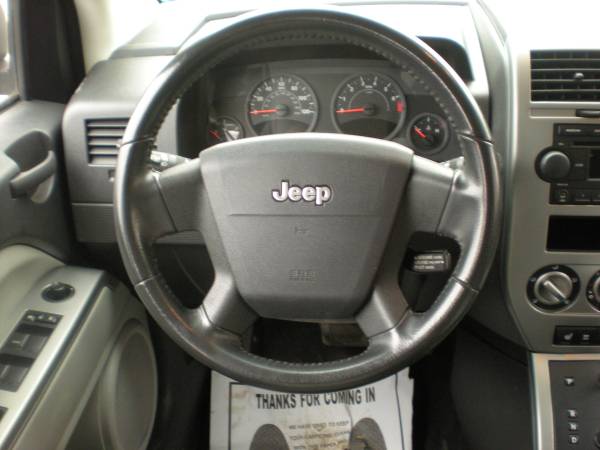 2007 Jeep Compass 4X4 - - by dealer - vehicle for sale in Roseville, MI – photo 9