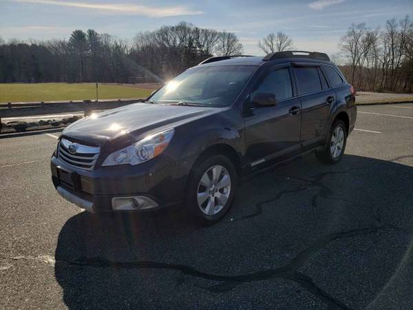2011 Subaru outback limited for sale in East Providence, RI – photo 2