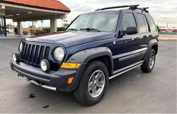 2005 Jeep Liberty 4dr Renegade 4WD FREE CARFAX ON EVERY VEHICLE for sale in Glendale, AZ – photo 4