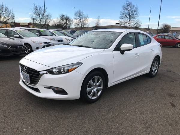 2018 MAZDA 3 SPORT LOW MILES 17,752 ONLY ''1 OWNER'' - cars & trucks... for sale in Eugene, OR – photo 3