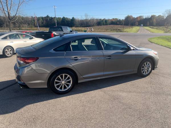 2018 Hyundai Sonata - - by dealer - vehicle automotive for sale in Suamico, WI – photo 4