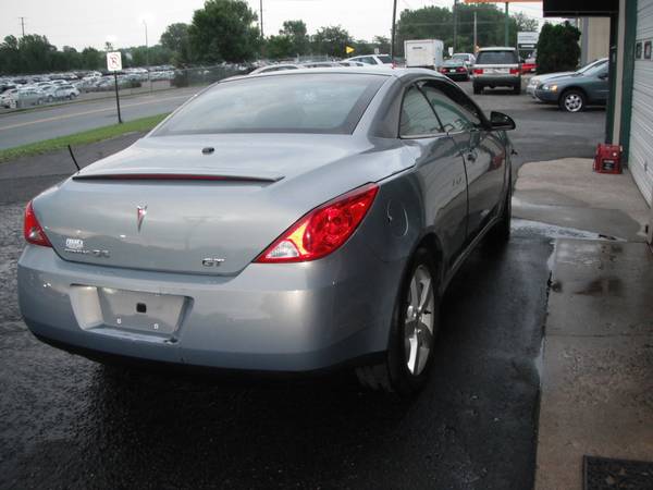 Repairable 2007 Pontiac G-6 GT, Hardtop Convertible for sale in Minneapolis, MN – photo 9