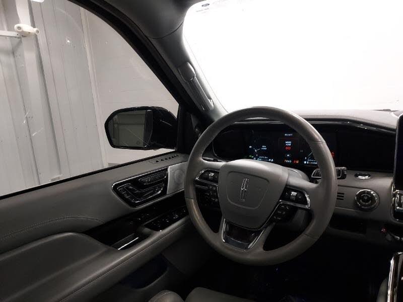 2020 Lincoln Navigator L Reserve 4WD for sale in Neenah, WI – photo 4