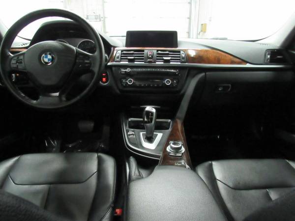 2013 BMW 3 Series 328i xDrive AWD 4dr Sedan - - by for sale in Fairfield, OH – photo 11