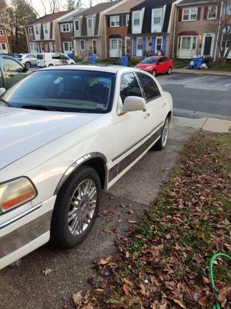 2006 Lincoln Town car designer *119k miles* - cars & trucks - by... for sale in Woodbridge, District Of Columbia – photo 3