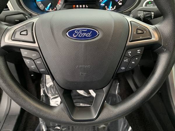 2017 Ford Fusion S for sale in Middletown, OH – photo 17