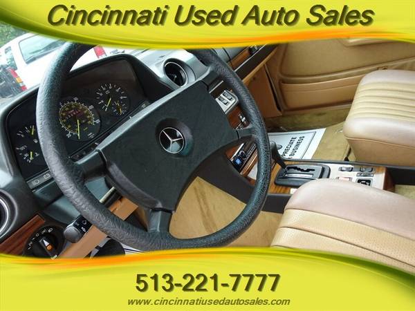 1983 Mercedes-Benz 3 0L 300 CD Turbo Diesel RWD - - by for sale in Cincinnati, OH – photo 20