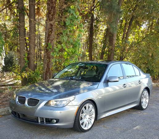 Space Gray 2008 BMW 550i M Sport // Nav // 112K // Records for sale in Raleigh, NC – photo 2