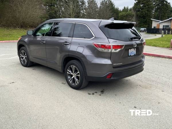 2016 Toyota Highlander - - by dealer - vehicle for sale in Seattle, WA – photo 4