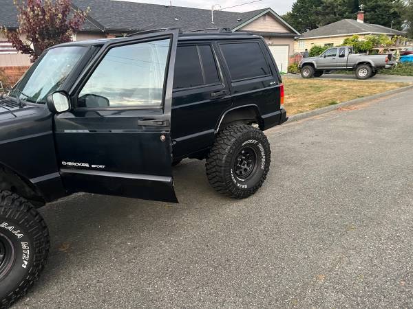 Jeep Cherokee for sale in Crescent City, CA – photo 3