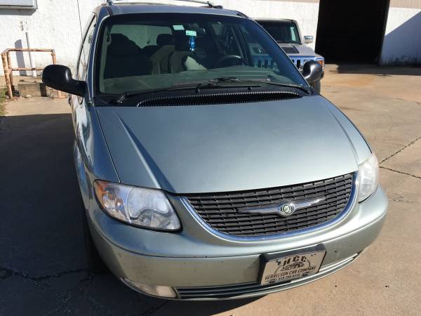 2003 Chrysler Town & Country for sale in Grove, MO