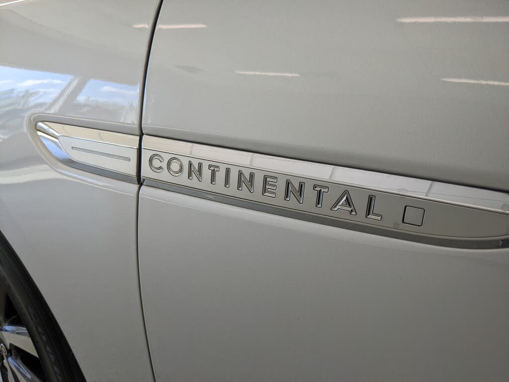 2019 Lincoln Continental Premiere FWD for sale in Monticello, IL – photo 11