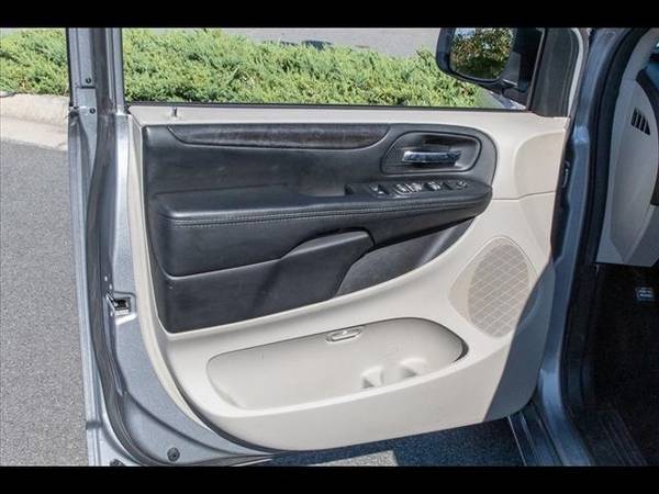2018 Dodge Grand Caravan Used Mini Van Around Me Easy Financi We Ship! for sale in KERNERSVILLE, NC – photo 21