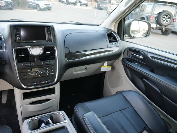 *2014* *Chrysler* *Town Country* *4dr Wgn Touring* for sale in South St. Paul, MN – photo 9