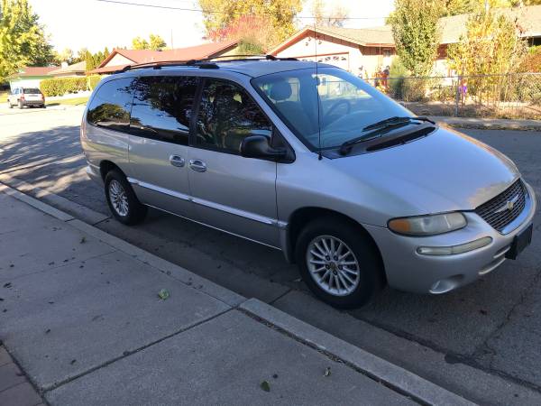 2000 Chrysler town and country for sale in Reno, NV – photo 2