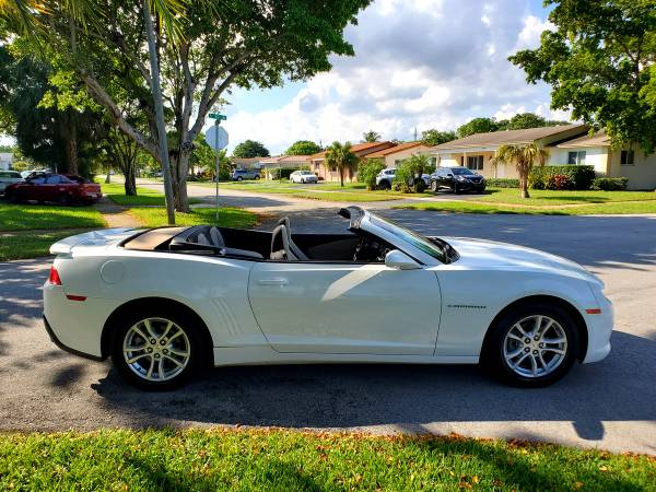 2015 Chevrolet Camaro LT Convertible 1 owner Clean Title for sale in Hollywood, FL – photo 9