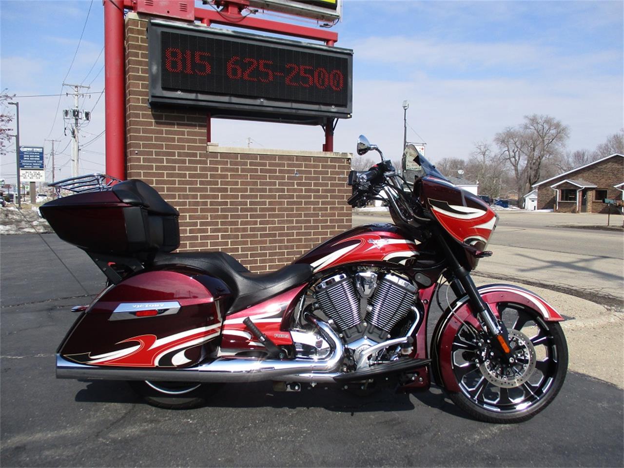 2015 Victory Motorcycle for sale in Sterling, IL – photo 5